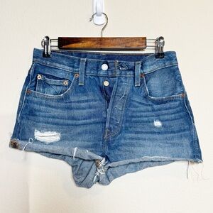 levi's | cutoff 501 blue denim distressed button fly women's jean shorts 26